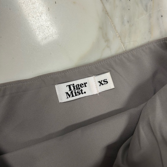 Tiger Mist Taupe Skirt Set - Picture 2 of 3